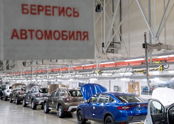
            Renault Russia переименуют в МАЗ «Москвич»
        