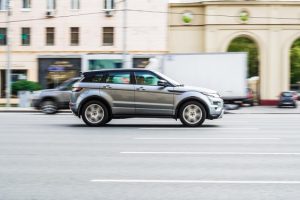 Автовладельцы требуют от Jaguar Land Rover десятки млн руб. Что случилось