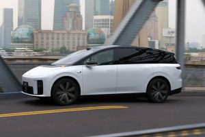 Кроссвэн Li i8 готов к выходу на рынок: подробности