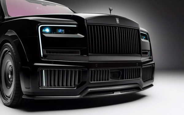 
            Британцы вложили $100 тыс. в Rolls-Royce Cullinan. Вот что из этого вышло
        