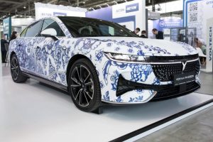 Гибрид Voyah Passion EVR: старт продаж и цена в России