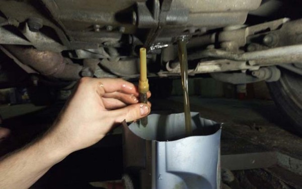 Замена масла в АКПП Peugeot 206