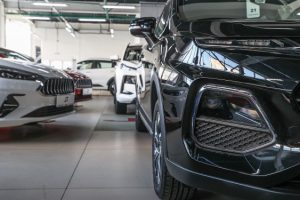 Авторынок в России упал за полугодие на 28%. Отчет Минпромторга